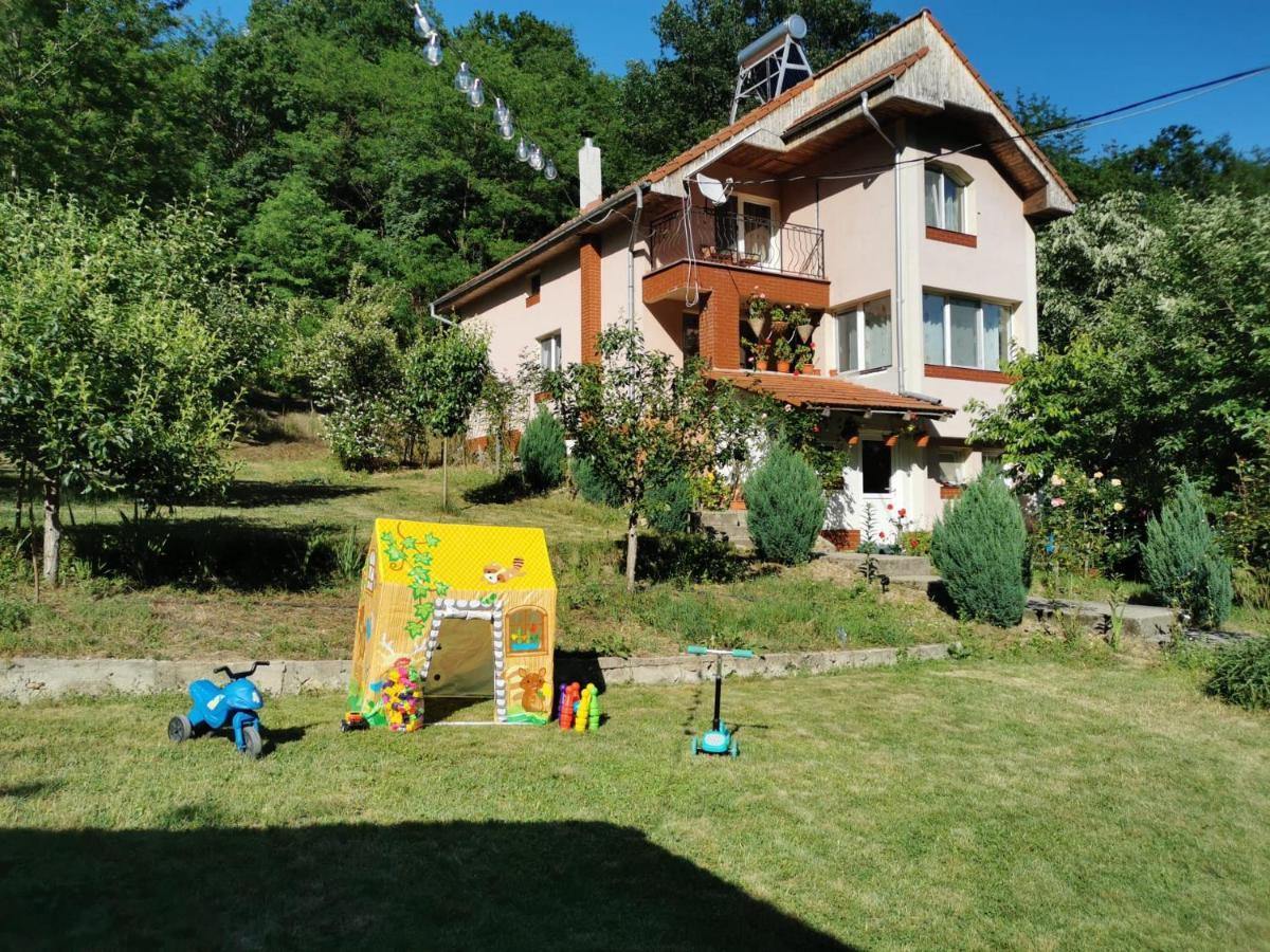Casa Noastra Orşova Exterior foto